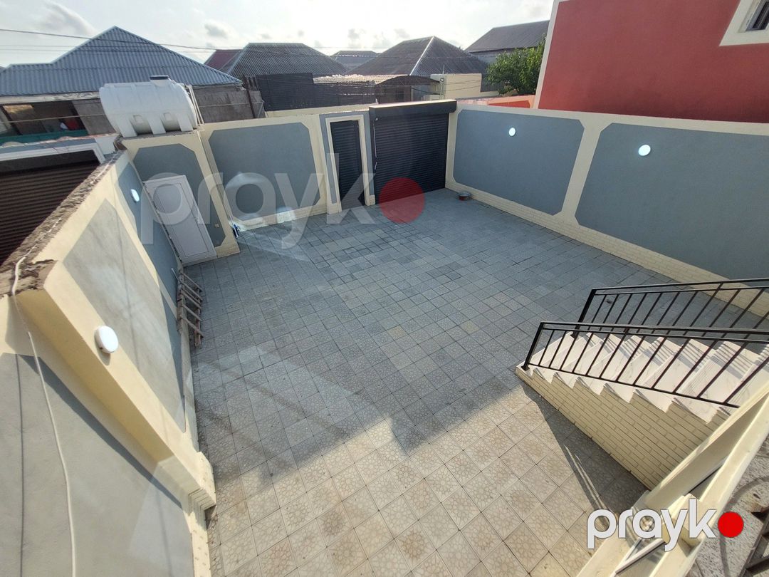 Satılır 4 otaqlı həyət evi/bağ evi 220 m² — Ev, villa, Bakı (5)