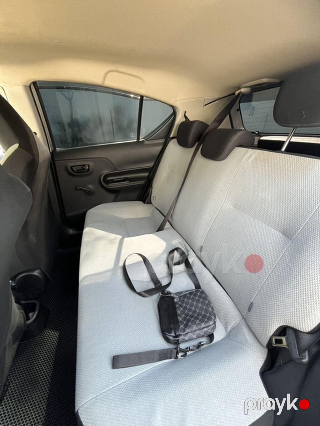 Real alıcıya şirin endirim eliyecem Toyota Aqua Hybrid, gümüşü rəng, 5 77-OJ-718 — Avtomobillər, Bakı (8)