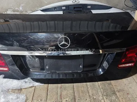 Mercedes W212 E212 arxa baqajı — Bakı