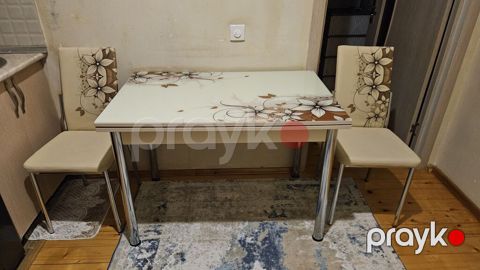 Mətbəx üçün şüşə səthli masa və 2 ədəd stul dəsti. Xüsusiyyətlər — Bakı