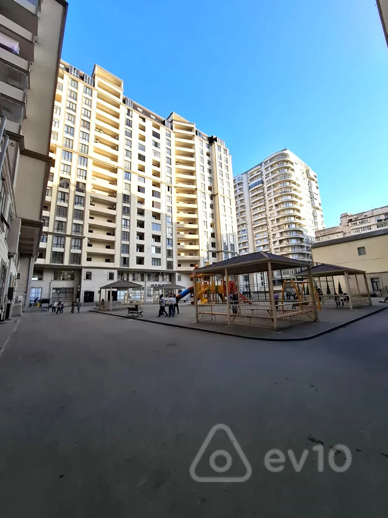 3 otaqlı mənzil, 71 m², Qarabağ küçəsi — Mənzil, Bakı (2)