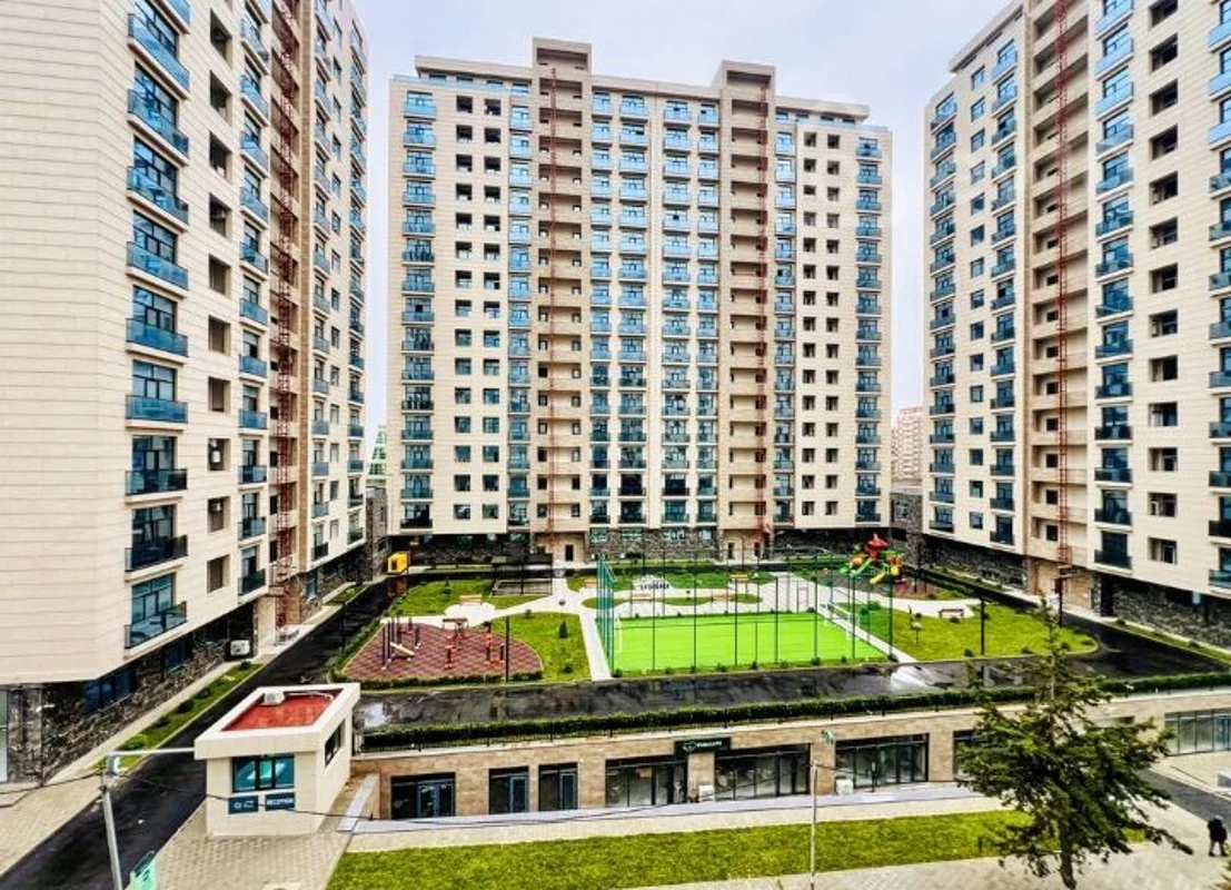 4 otaqlı mənzil, 195 m², 28MAY m.st M.Refili kuç — Mənzil, Bakı (6)