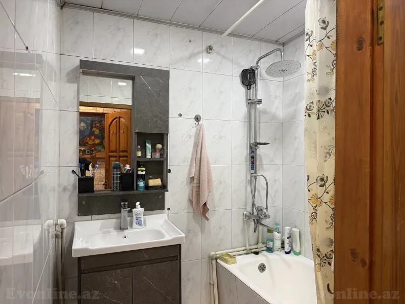 Satılır 4 otaqlı Mənzil Köhnə tikili 90 m² Bakı, Xətai r., Həzi Aslanov m., Həzi Aslanov — Mənzil, Bakı (7)
