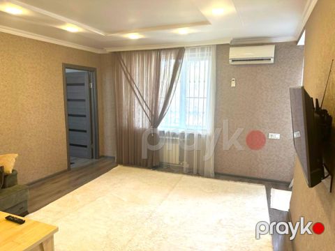 Satılır 2 otaqlı köhnə tikili 50 m² — Bakı