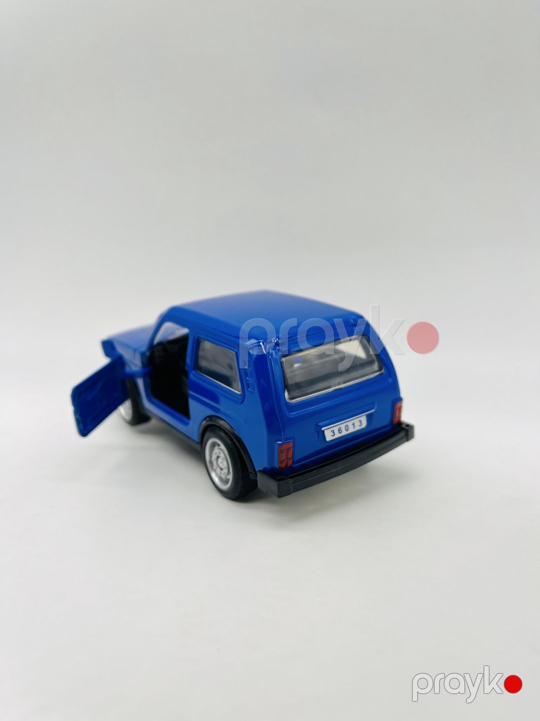Maşın Lada Niva P-52, metal, göy — Mallar, Bakı (2)
