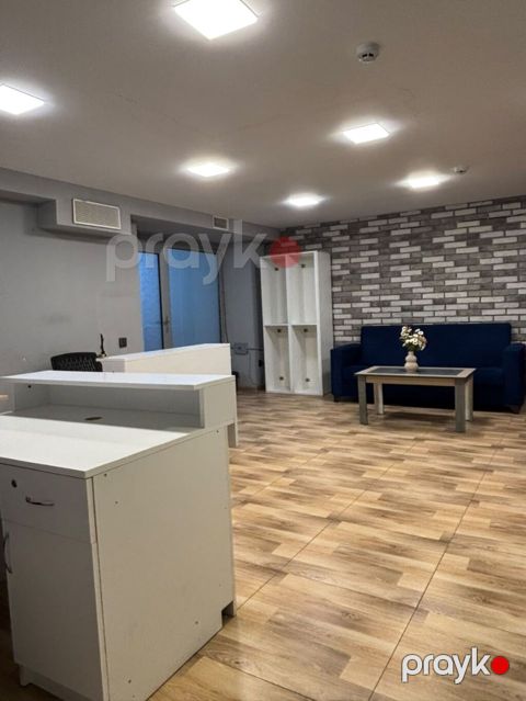 Nərimanovda metroya 5 dəq piyada məsafədə ofis-icarə aylıq masalar — Bakı