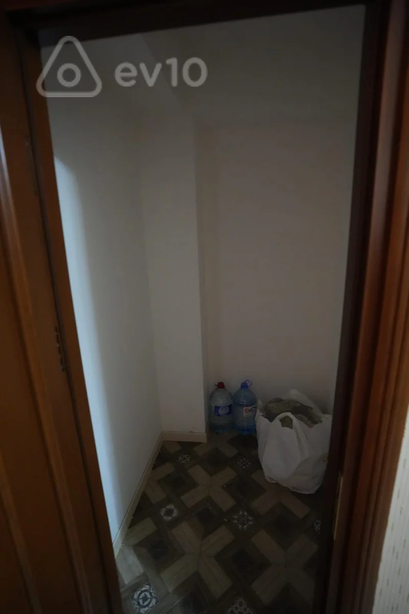 4 otaqlı mənzil, 178 m², Mirmahmud Kazımovski küçəsi — kirayə — Mənzil, Bakı (10)