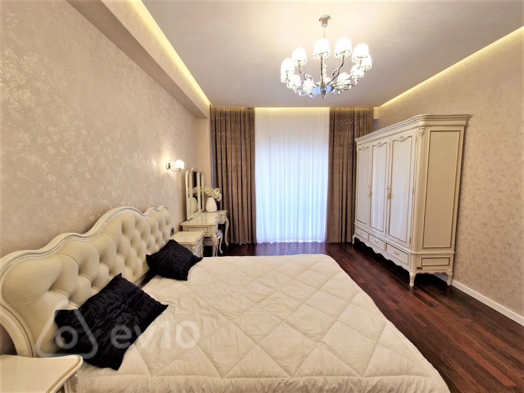 5 otaqlı mənzil, 230 m², Qarabağ atları meydanı — kirayə — Mənzil, Bakı (8)
