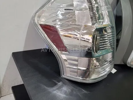 Toyota Prius V arxa stop faraları — Bakı