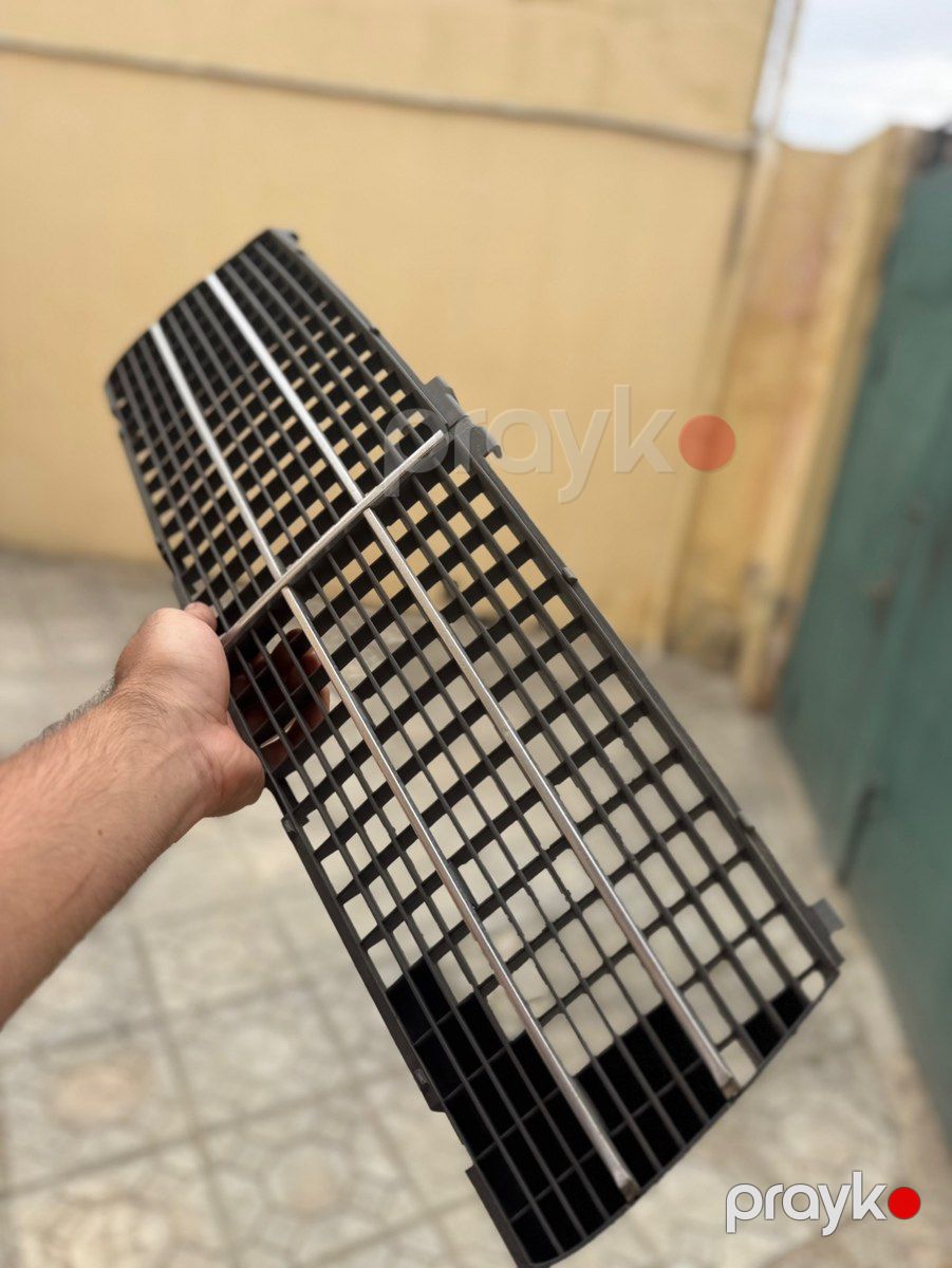 Mercedes-Benz W202 radiator barmaqlığı — Ehtiyat hissələri və aksesuarlar, Bakı (12)