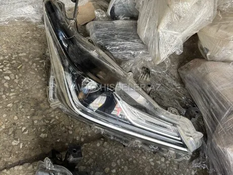Toyota Corolla 2020 farası — Bakı