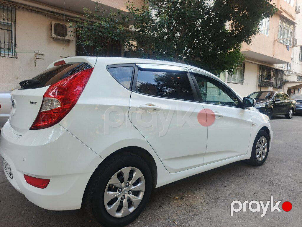 Hyundai Elantra, 1.8 L, 2015 il, 129 680 km 77-UT-750 — Avtomobillər, Bakı (5)