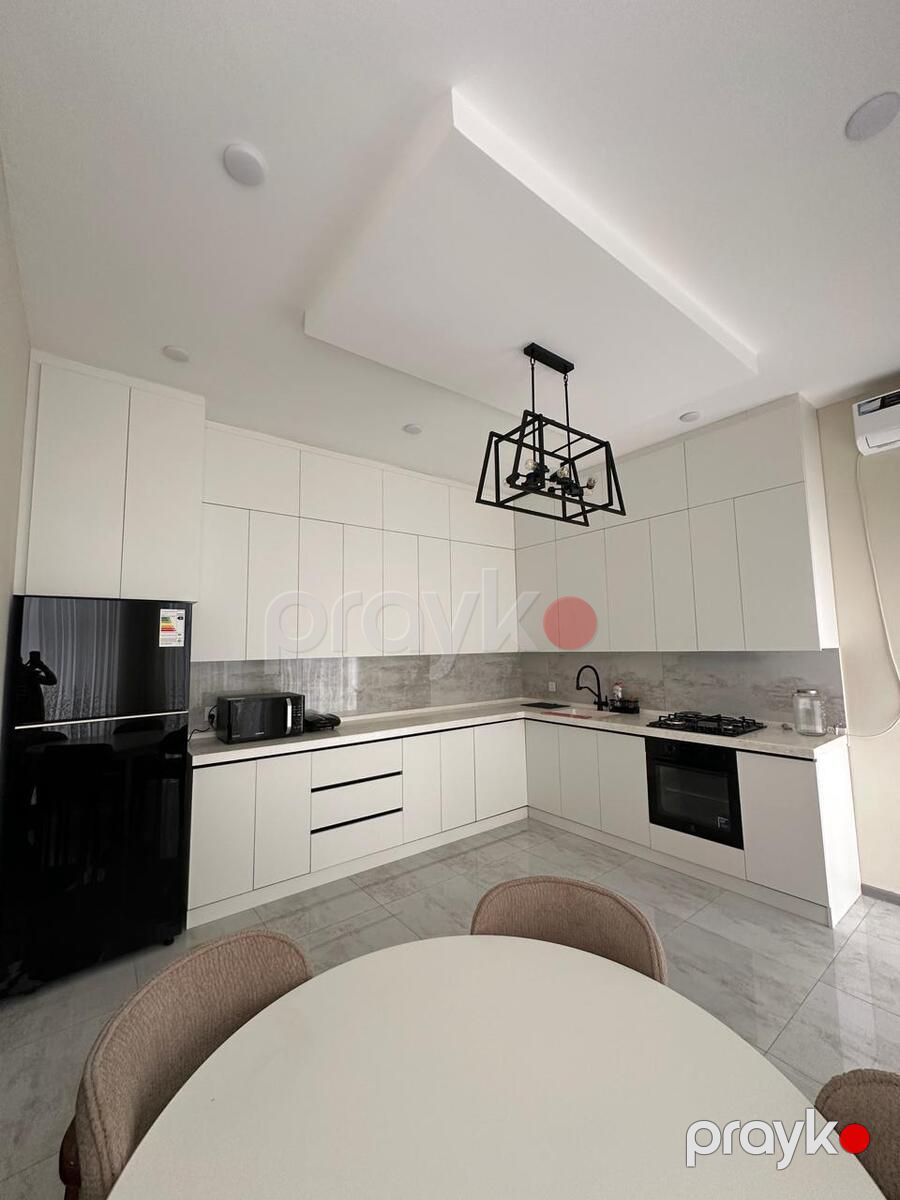 Satılır 4 otaqlı həyət evi/bağ evi 200 m² — Ev, villa, Bakı (11)