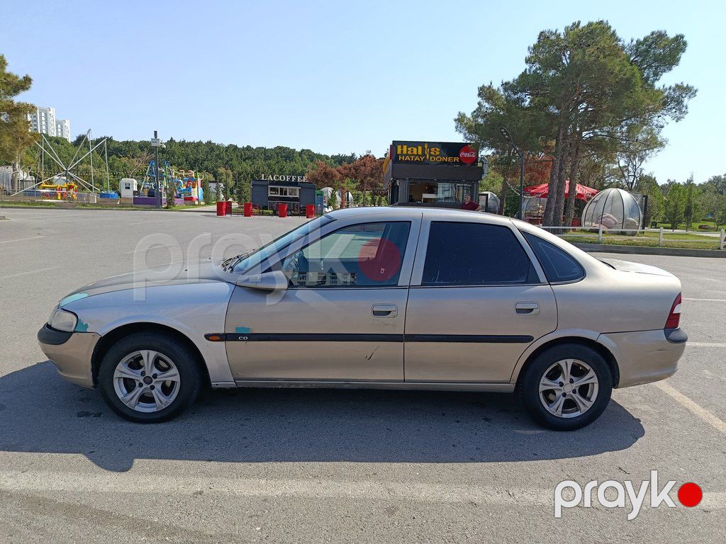 Opel Vectra, 1.8 L, 1996 il, 300 000 km 10-VL-251 — Avtomobillər, Bakı (2)