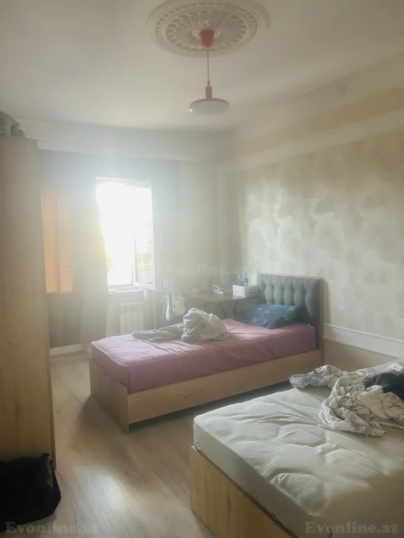 Satılır 3 otaqlı Mənzil Köhnə tikili 70 m² Bakı, Xətai r., Xalqlar Dostluğu m — Mənzil, Bakı (4)