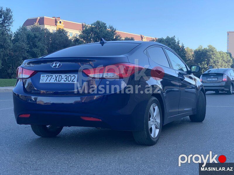 Hyundai Elantra — Minik avtomobili icarəsi, Bakı (6)