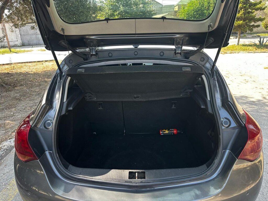 Opel Astra, 1.6 L, 2010 il, 254 000 km — Avtomobillər, Sumqayıt (10)