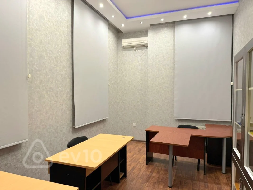 Ofis, 200 m², Mircəlal küc 40 — kirayə — Ofis, Bakı (2)