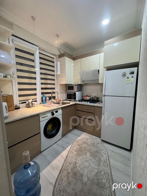 Satılır 2 otaqlı köhnə tikili 48 m² — Bakı