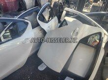 Toyota Aqua qapıları -avto-hisseler.az — Bakı