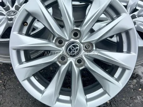 Toyota Cross diskləri R17 — Bakı