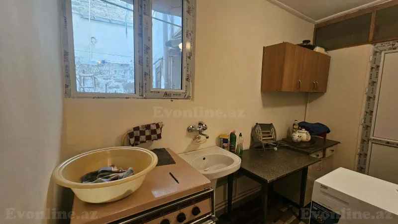 Kirayə verilir 2 otaqlı Mənzil Köhnə tikili 70 m² Bakı, Yasamal r — Mənzil, Bakı (5)