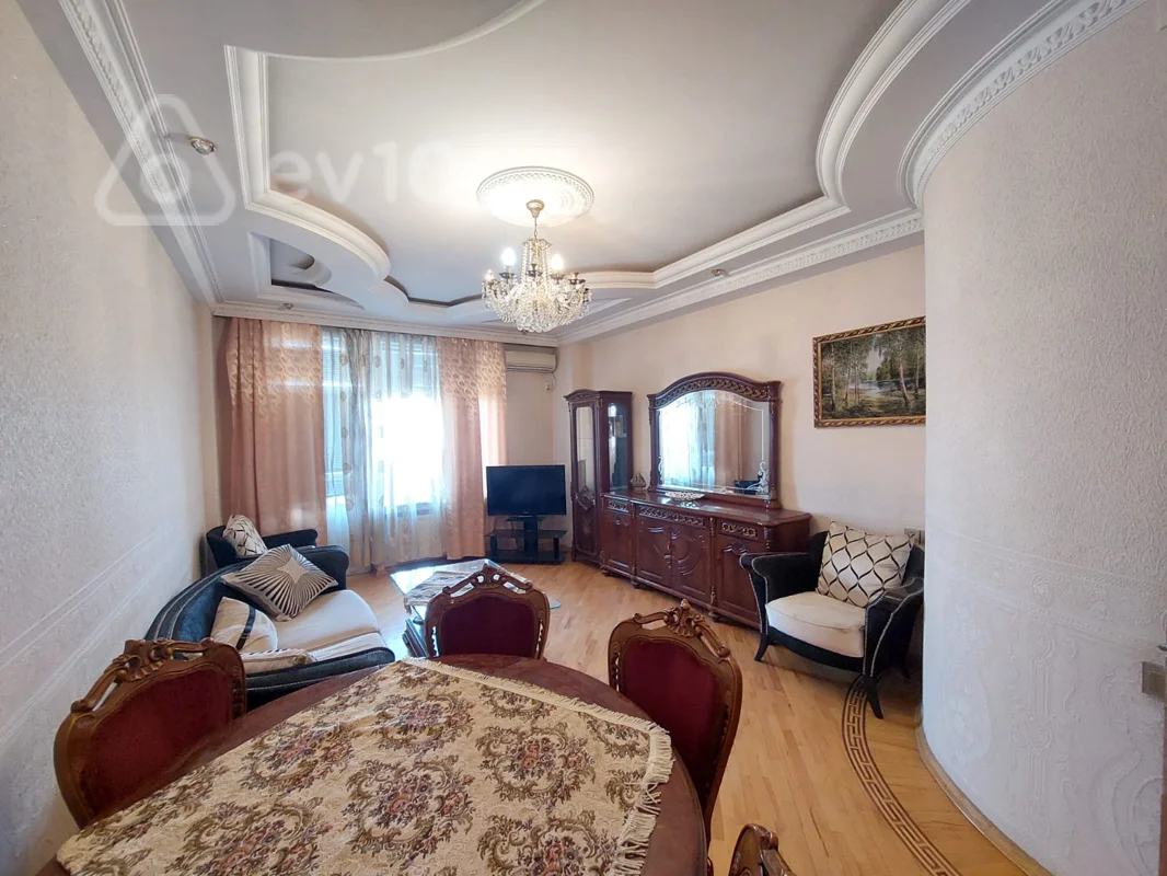 3 otaqlı mənzil, 130 m², Inwaatcilar Prospekti — kirayə — Mənzil, Bakı (2)