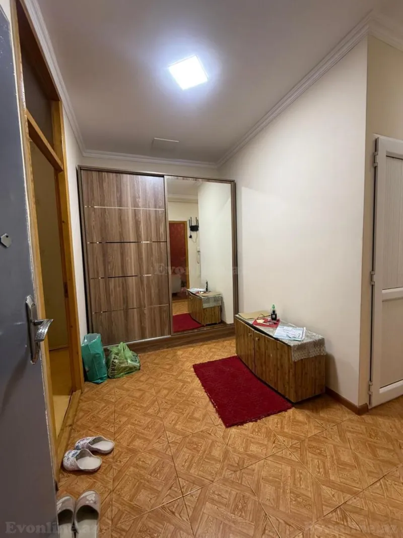 Satılır 2 otaqlı Mənzil Köhnə tikili 65 m² Bakı, Xətai r., Həzi Aslanov — Mənzil, Bakı (8)