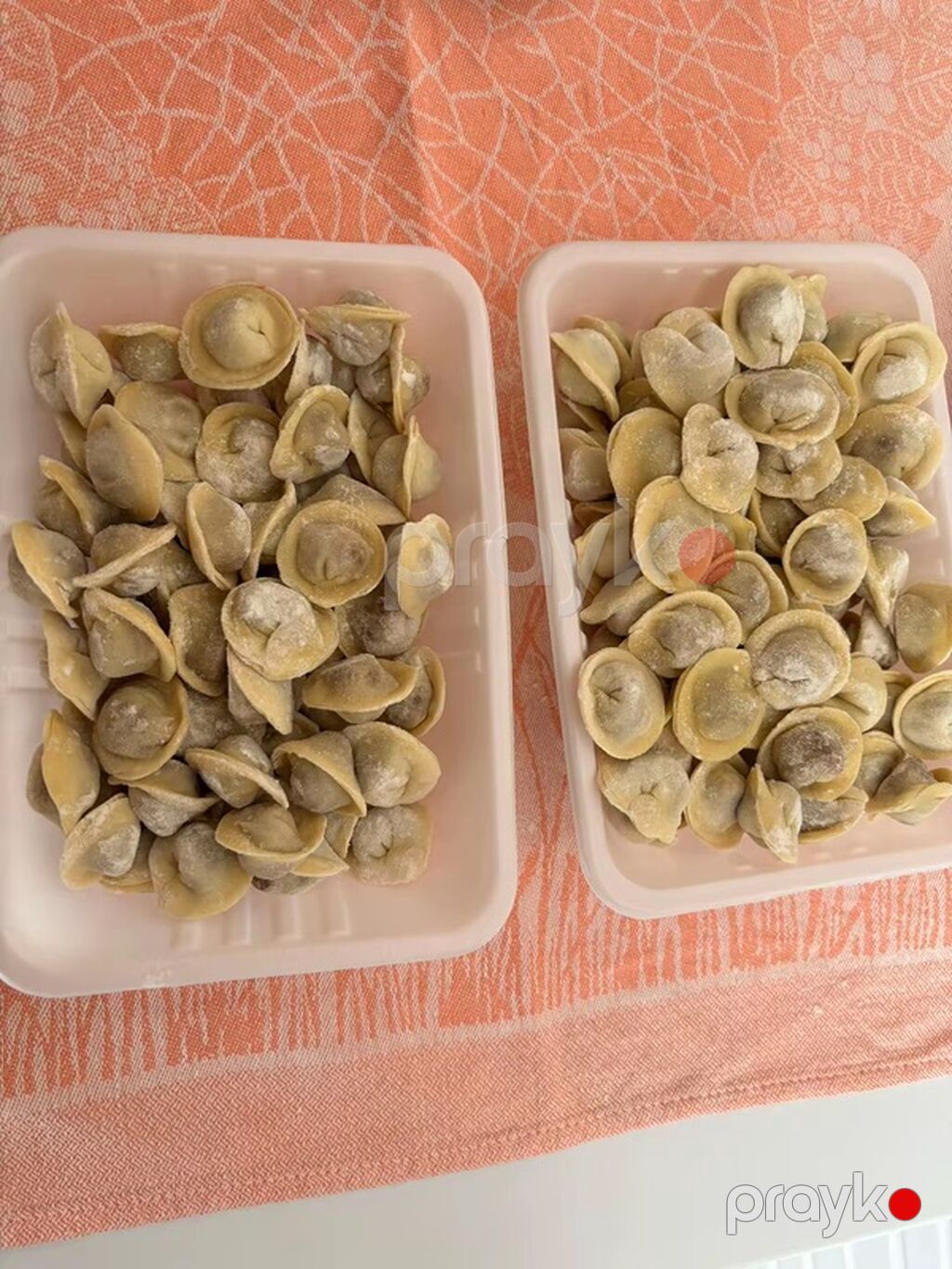 Ev üsulu dondurulmuş pelmeni (kiçik ölçü, əl ilə bükülüb) ve esl baki — Qida məhsulları, Bakı (2)