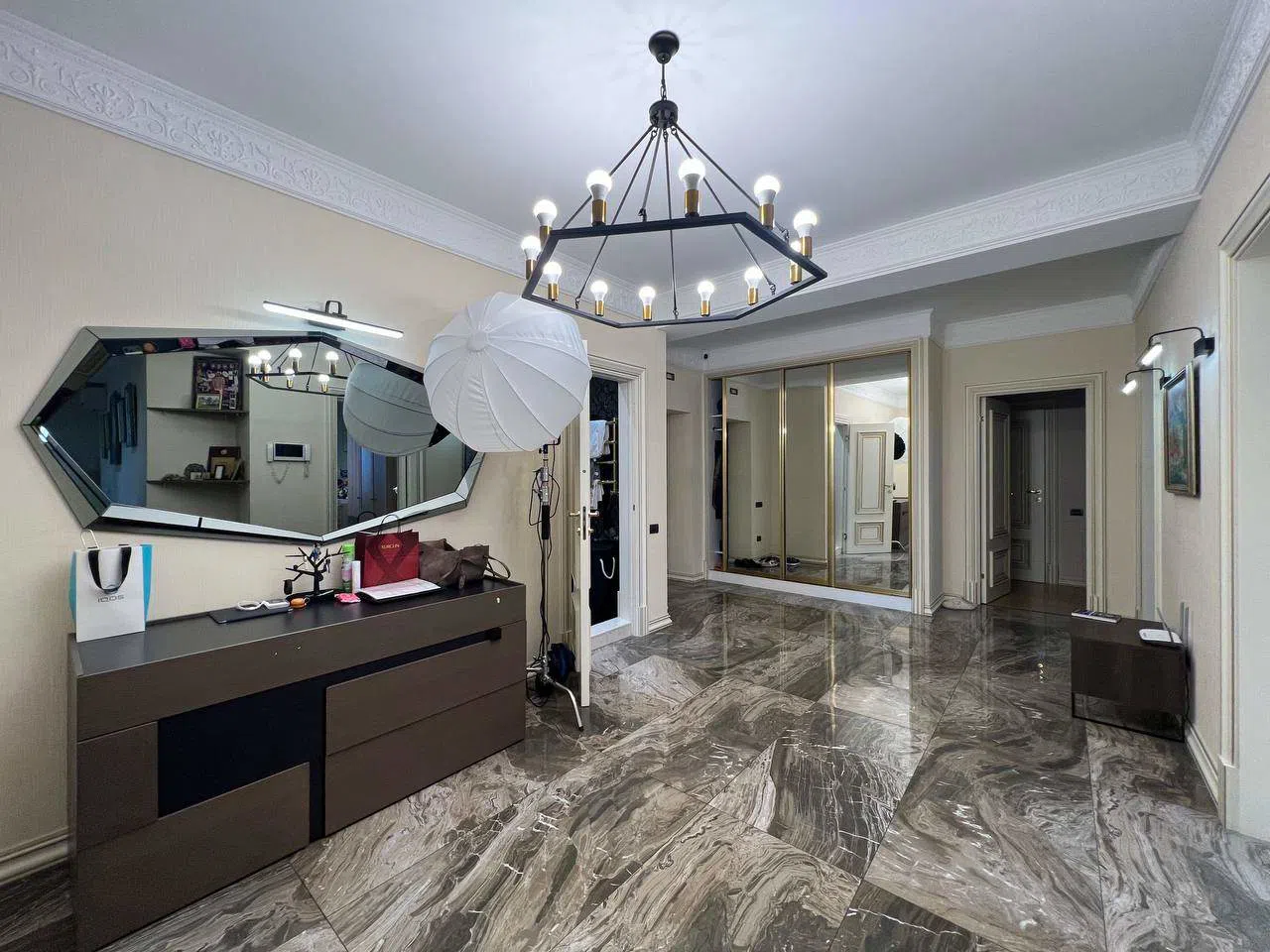 4 otaqlı mənzil 200 m² satılır — Mənzil, Bakı (11)