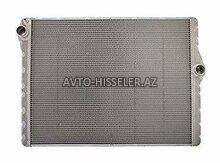 BMW F10 Su radiatoru OEM-17117603744 — Bakı