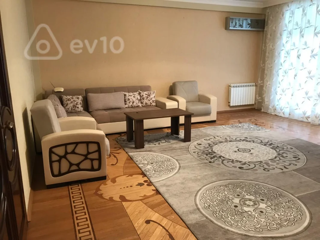 3 otaqlı mənzil, 170 m², Afiyəddin Cəlilov küçəsi — kirayə — Bakı