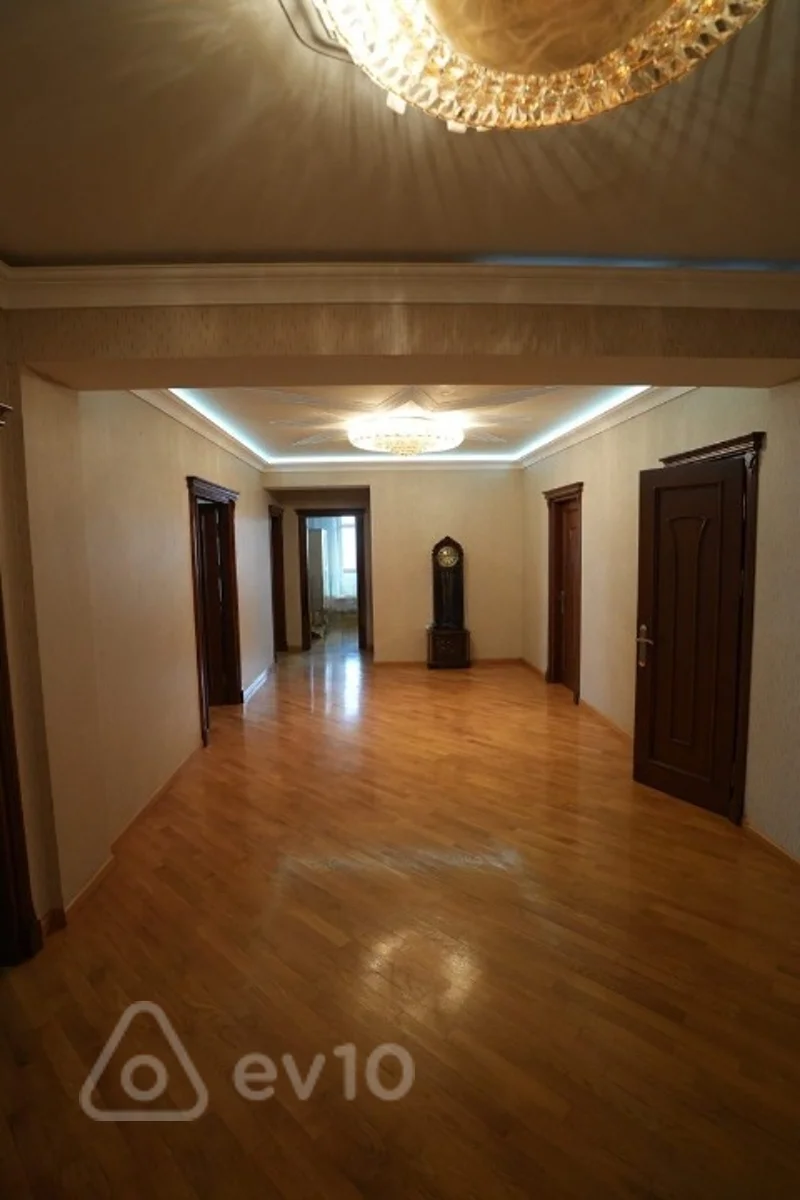 4 otaqlı mənzil, 178 m², Mirmahmud Kazımoviski küçəsi — kirayə — Mənzil, Bakı (8)
