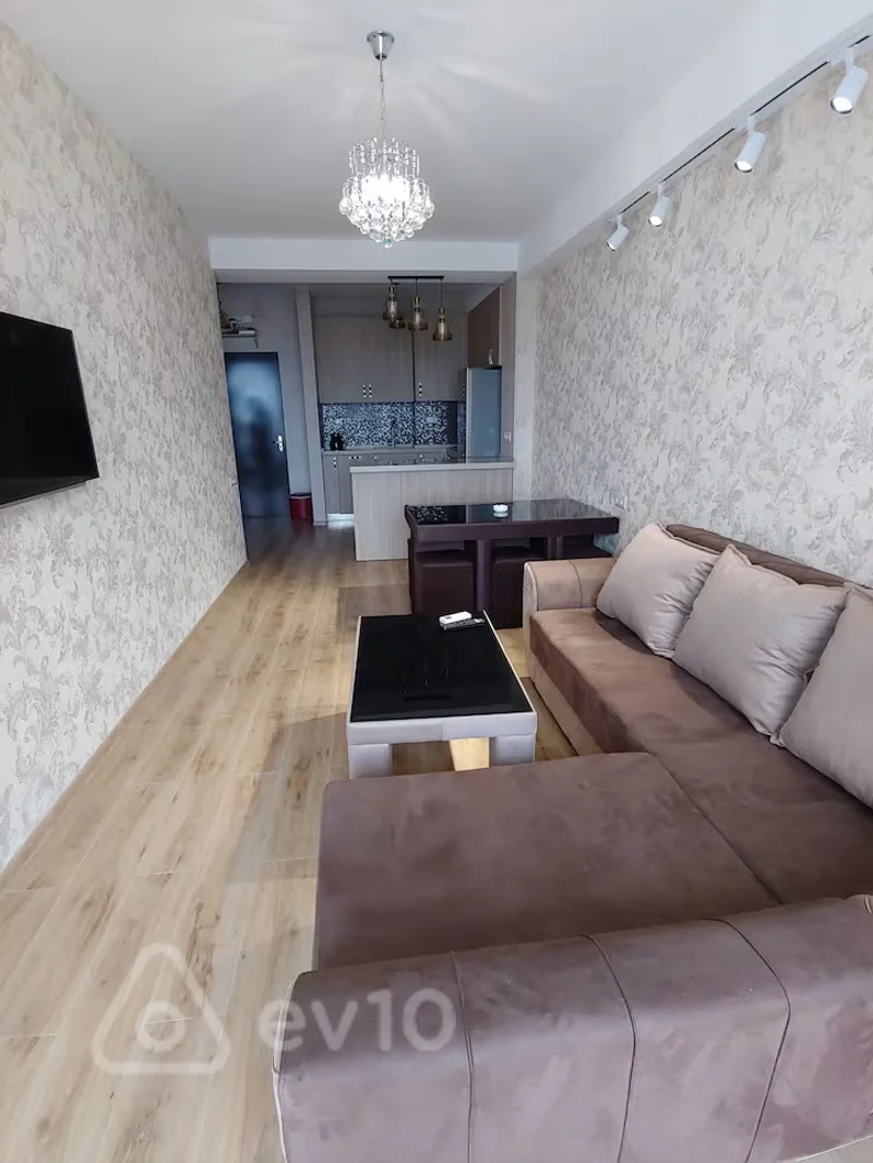 2 otaqlı mənzil, 85 m², Memar Əcəmi m/s. — günlük kirayə — Bakı