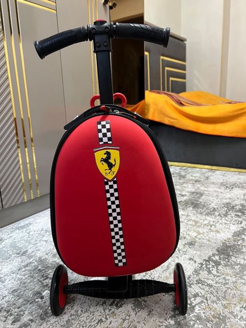 45 azn Ferrari rəsmi lisenziyalı uşaq skuteri-çəkmə çamadan (3 — Personal Items
