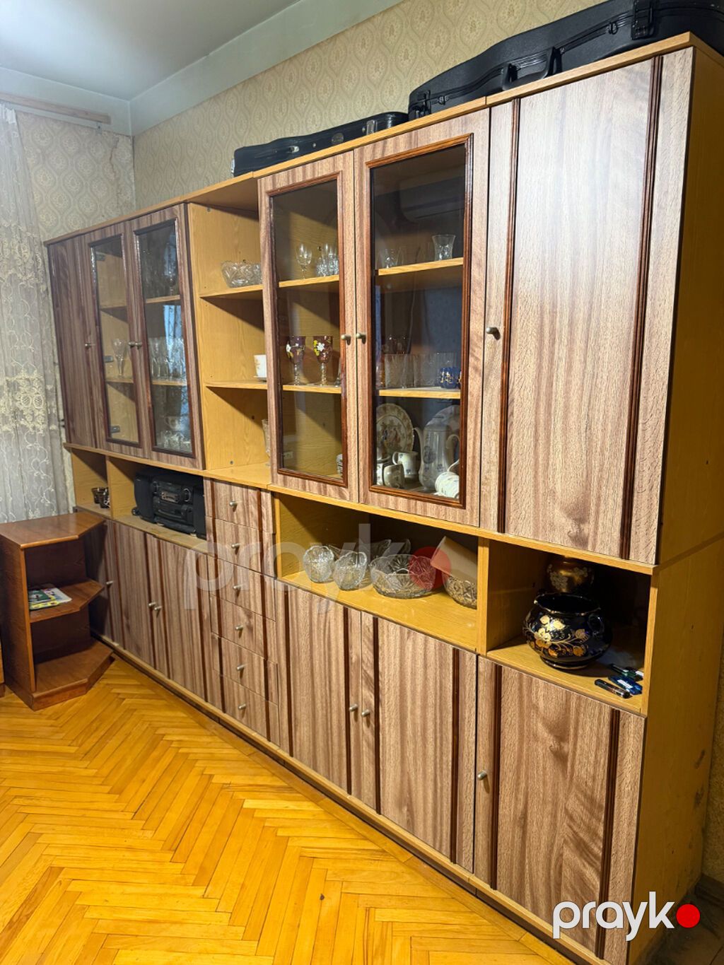 Köhnə mebellər olsada yaxşı vəziyyətdə qalıb. Yalnız ciddi fikri olan — Mebel, Bakı (3)