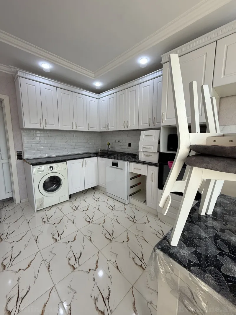 Satılır 2 otaqlı Mənzil Köhnə tikili 65 m² Bakı, Xətai r., Həzi Aslanov m — Mənzil, Bakı (5)