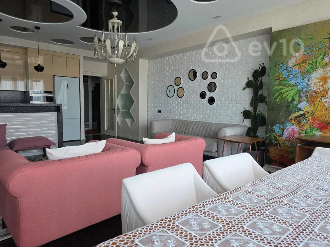 3 otaqlı mənzil, 137 m², Afiyəddin cəlilov küç — kirayə — Bakı