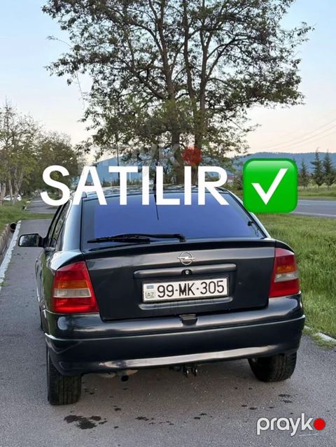 Opel Astra: 2 l 1998 il 200000 km Sedan — Qax