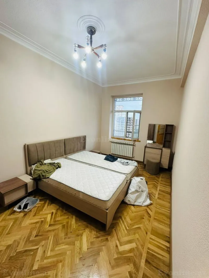 Kirayə verilir 3 otaqlı Mənzil Yeni tikili 100 m² Bakı, Yasamal r., Elmlər Akademiyası m — Mənzil, Bakı (6)