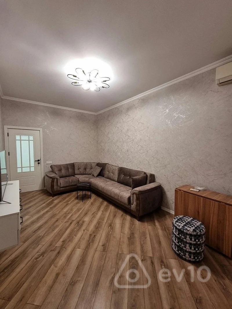 2 otaqlı mənzil, 70 m², Təbriz küç — kirayə — Mənzil, Bakı (2)