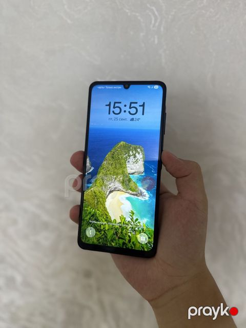 Samsung Galaxy A06, 64 GB, rəng - Qara, Zəmanət, Kredit, Düyməli — Bakı