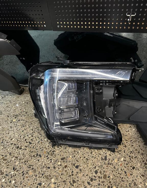 Fara GMC Sierra — Bakı