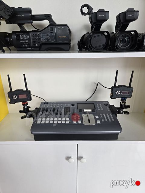 Sony MCS-8M Tam etibarlı və güvənli 7 kanallı 4 SDİ/3HDMİ HD PTS — Şəki