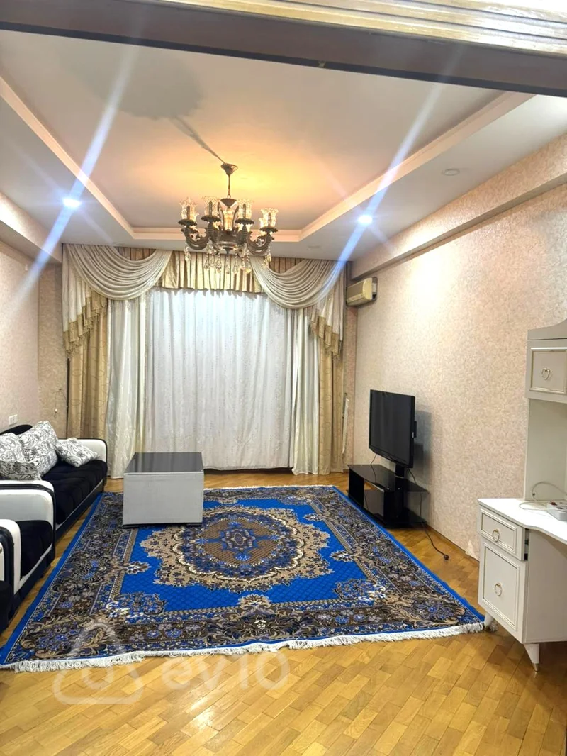 16 otaqlı mənzil, 146 m², Hesen Eliyev Kucesi — Mənzil, Bakı (2)