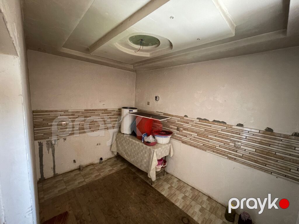 Həyət evi – geniş torpaq sahəsi ilə - İkiqat yamaclı dam örtüyü, bərk — Ev, villa, Oğuz (10)