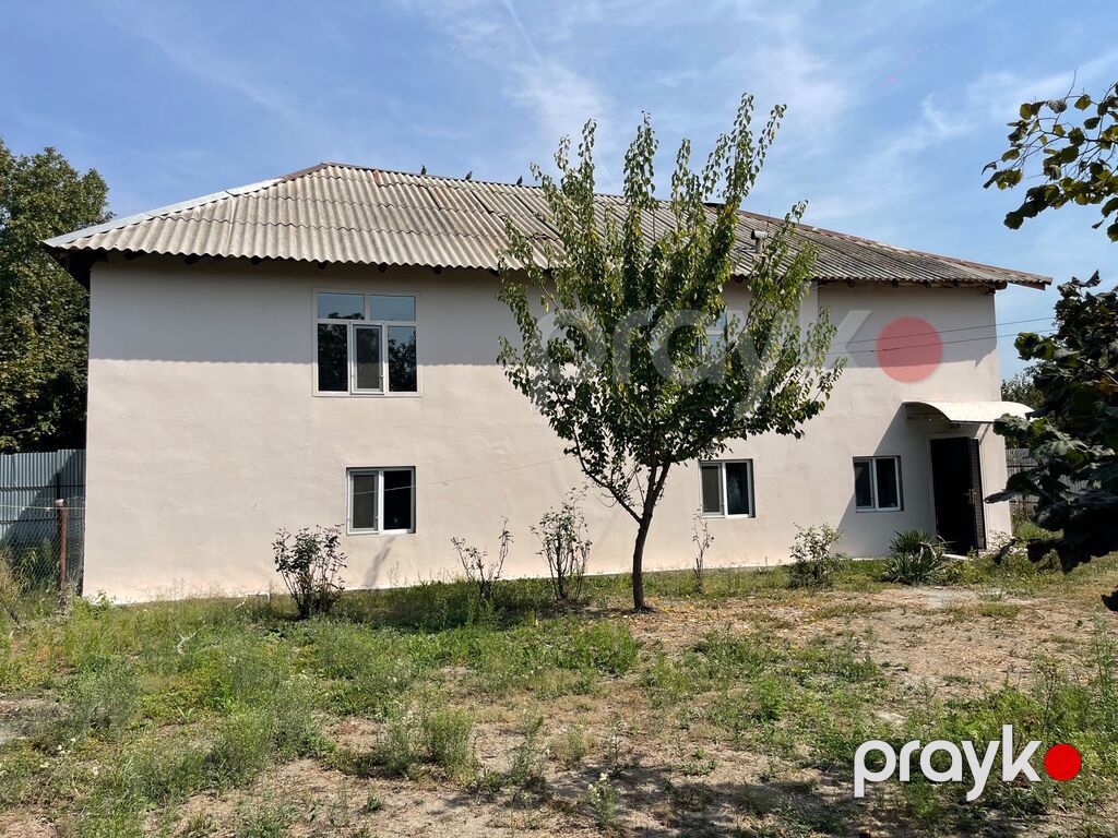 Həyət evi – geniş torpaq sahəsi ilə - İkiqat yamaclı dam örtüyü, bərk — Ev, villa, Oğuz (2)