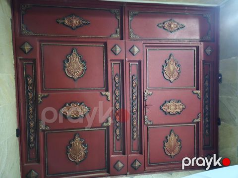 İşlənmiş Dəmir Həyət darvazası, Yana açılan, 3 m, Avtomatik, Qapı ilə, rəng - Qırmızı — Mehdiabad