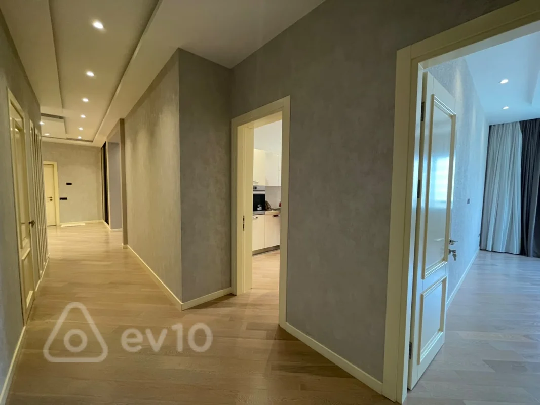 3 otaqlı mənzil, 136 m², Ceyhun Hacıbəyli küçəsi — Mənzil, Bakı (9)