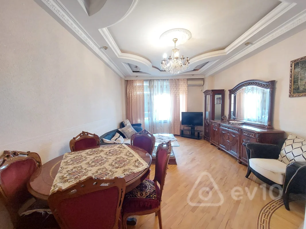 3 otaqlı mənzil, 130 m², Inwaatcilar Prospekti — kirayə — Bakı